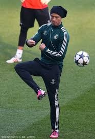 直上手倒立單手撐 ➡️ 手倒立一圈回 政妮第一次連走卡住再上