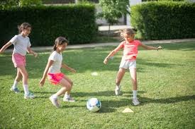 网易胡志鹏云栖大会演讲：AI激活《逆水寒》百亿级创作生态